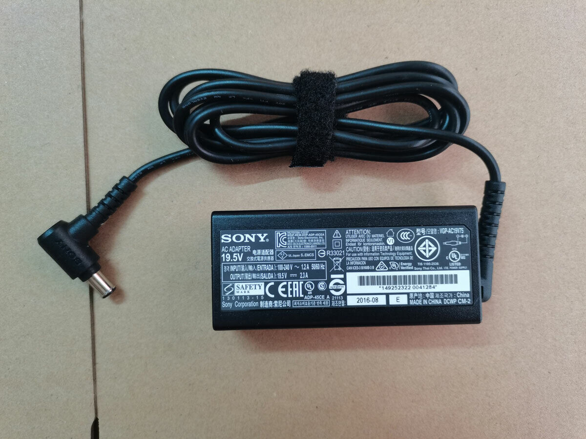 NEW Genuine 19.5V 2.3A For Sony Vaio Fit SVF15A16CXB VGP-AC19V75 45W OEM Charger