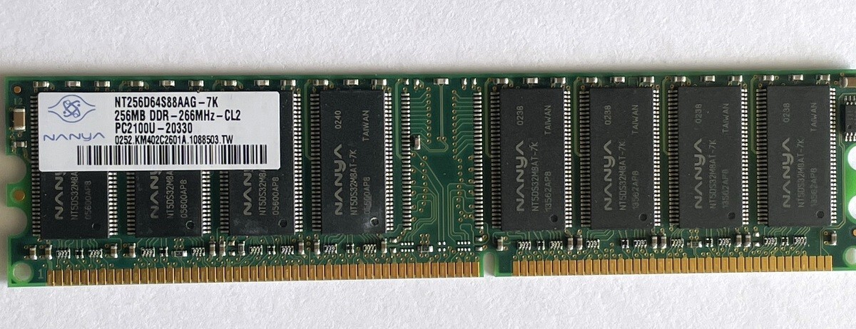 Nanya RAM Memory NT256D64S88AAG-7K👀