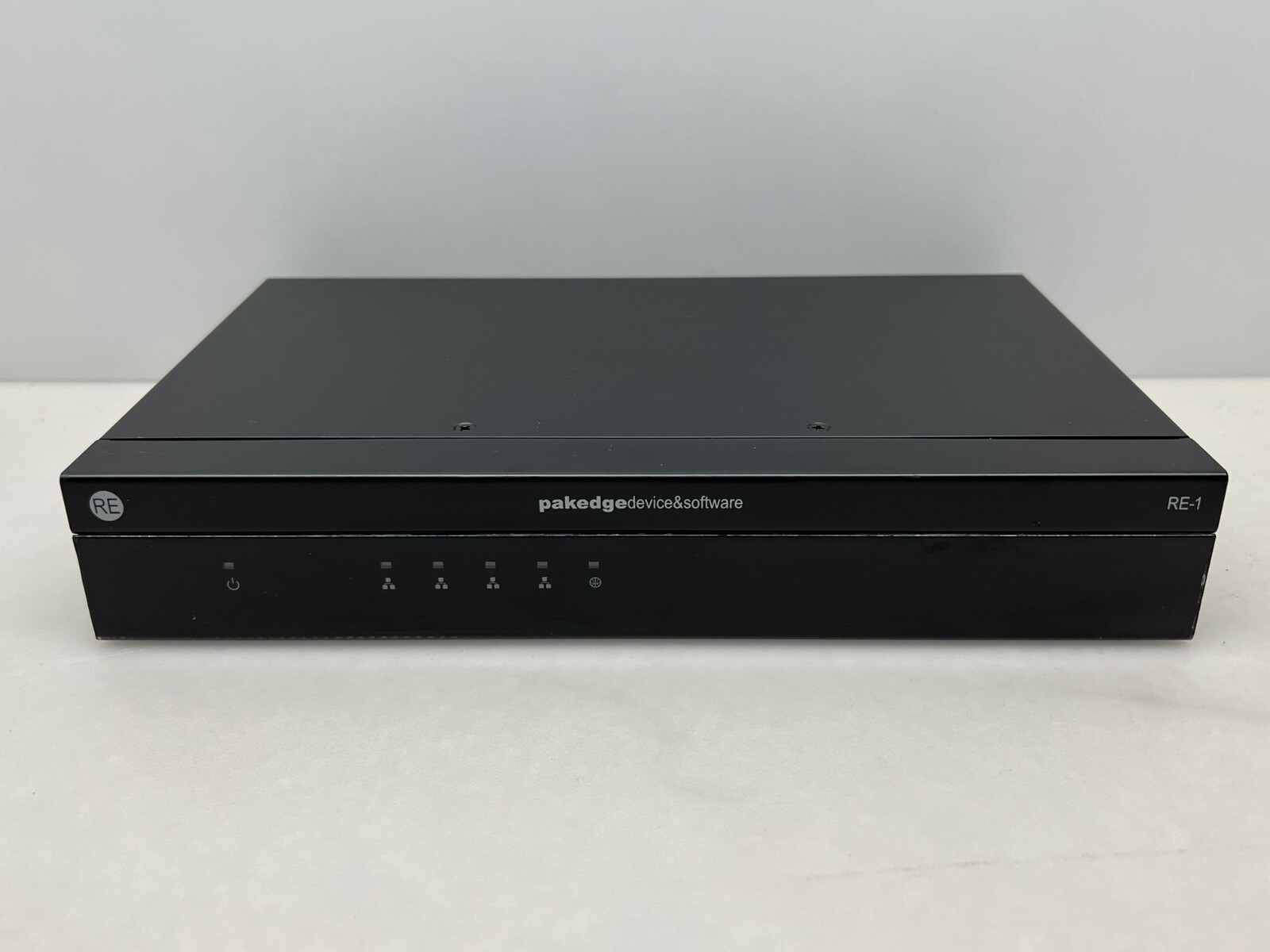 Pakedge RE-1 Enterprise-Class 4-Port Router 1Year Warranty 