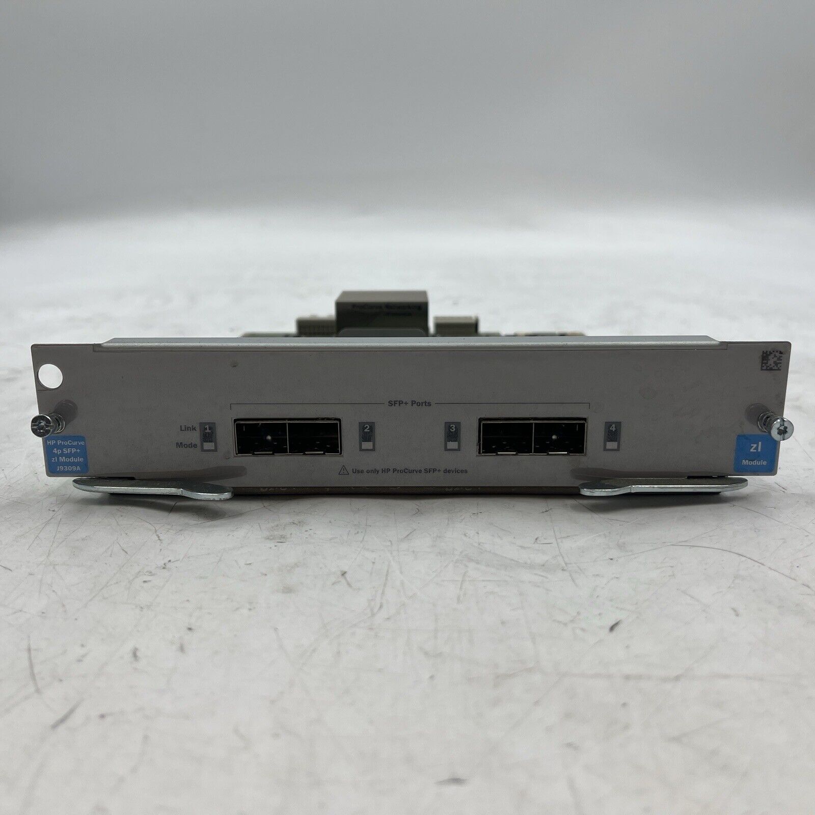 J9309A - HP ProCurve 4-port 10GbE SFP+ ZL Module (2)