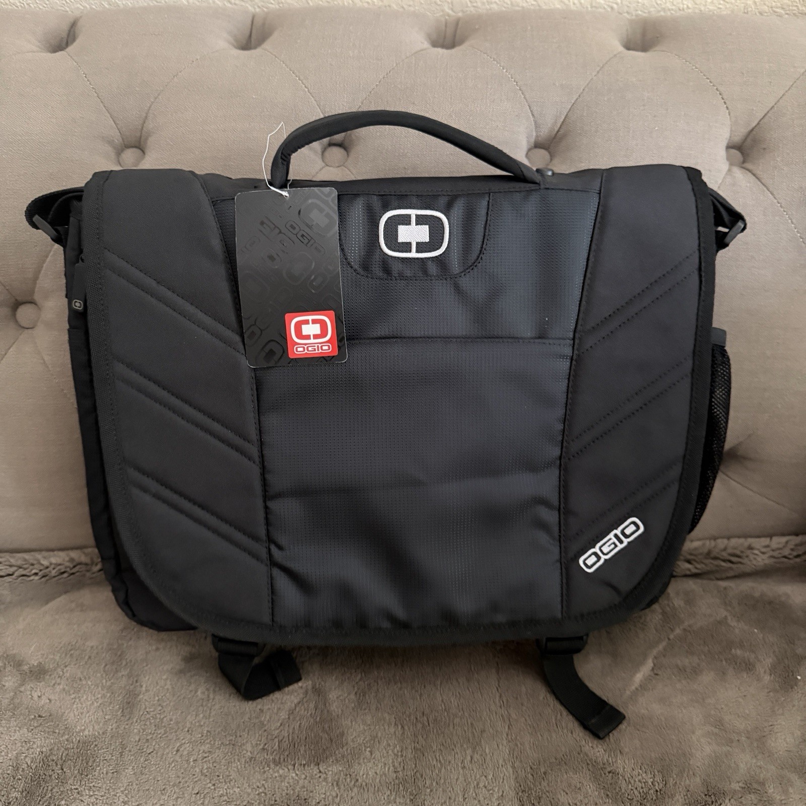 OGIO 417015 Black Upton Computer Laptop Messenger Bag Briefcase Travel Business 
