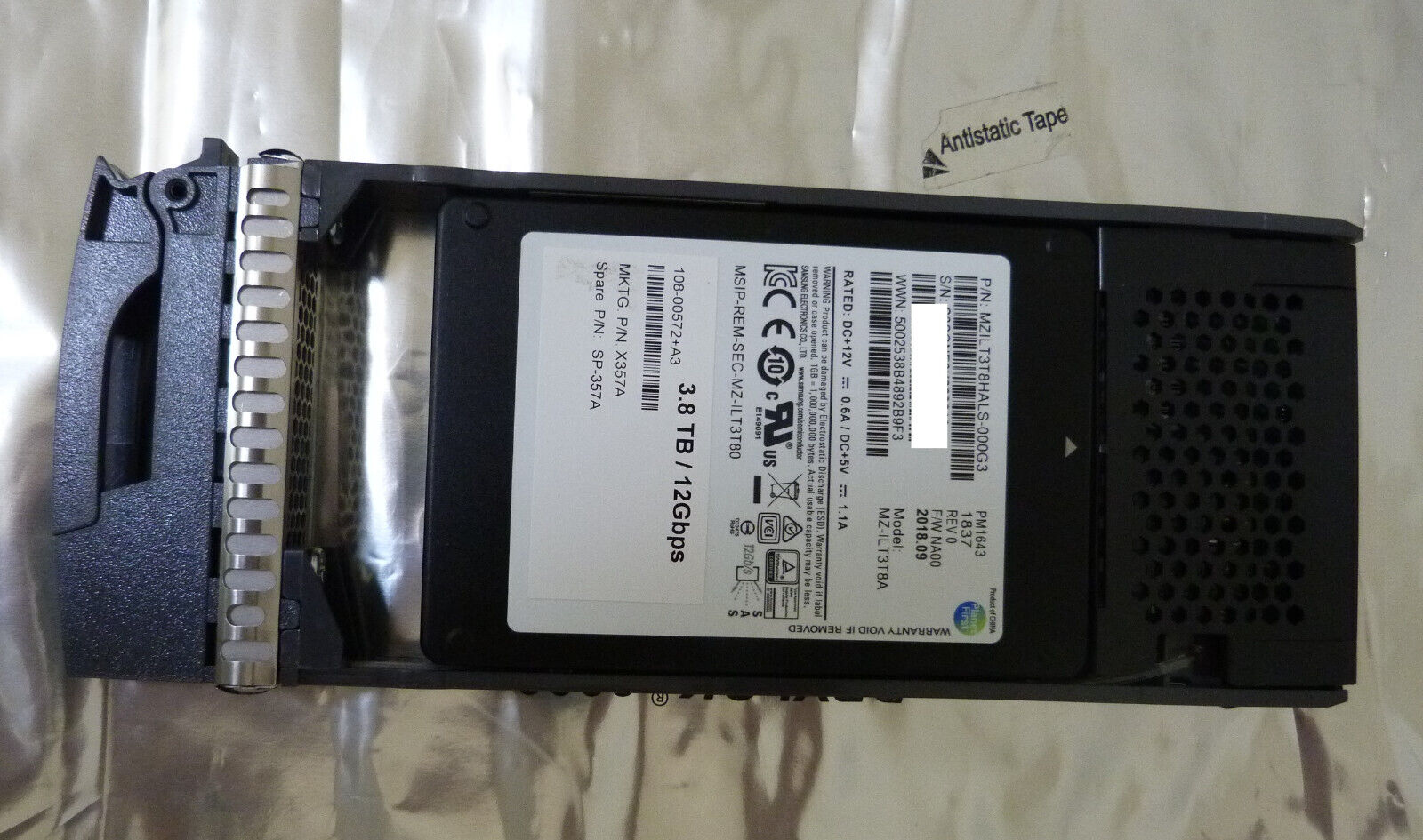 3.8TB SAS 12GB/s SSD NetApp X357A Samsung PM1643 MZ-ILT3T8A