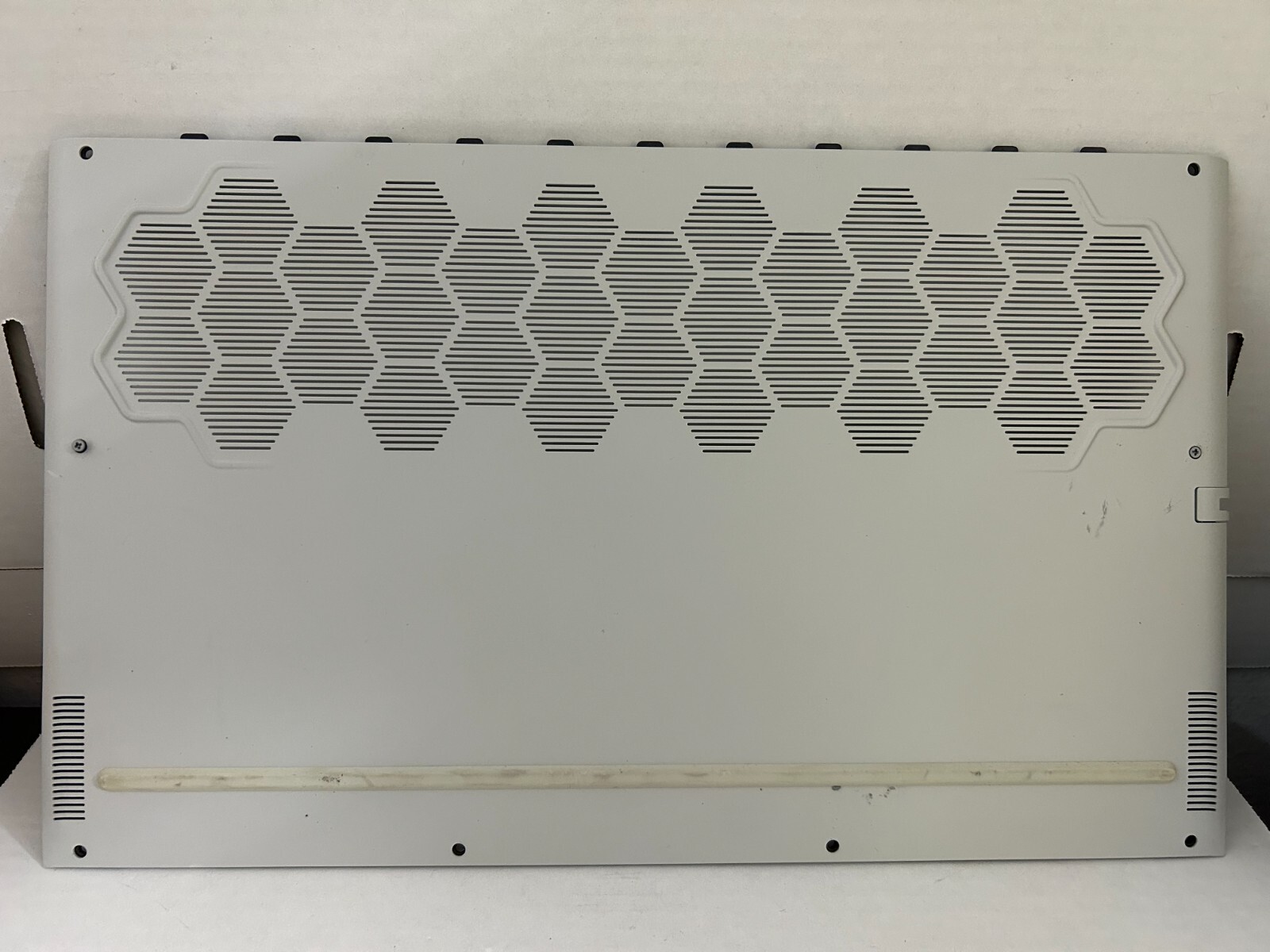 OEM Dell Alienware m17 R3 Bottom Access Panel Door Cover 80MH0 080MH0