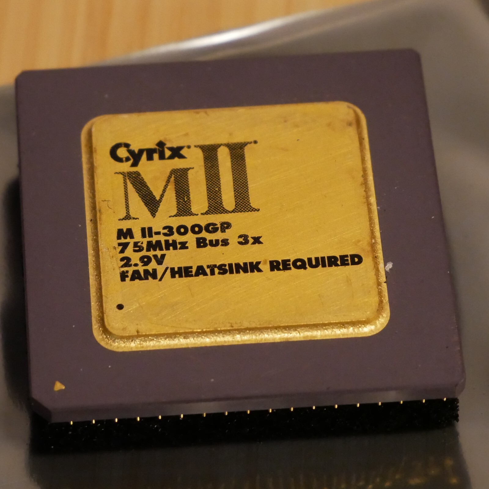 Cyrix MII 300GP 75 MHZ Bus 3X 2.9v Ceramic CPU Processor Gold 6x86 03