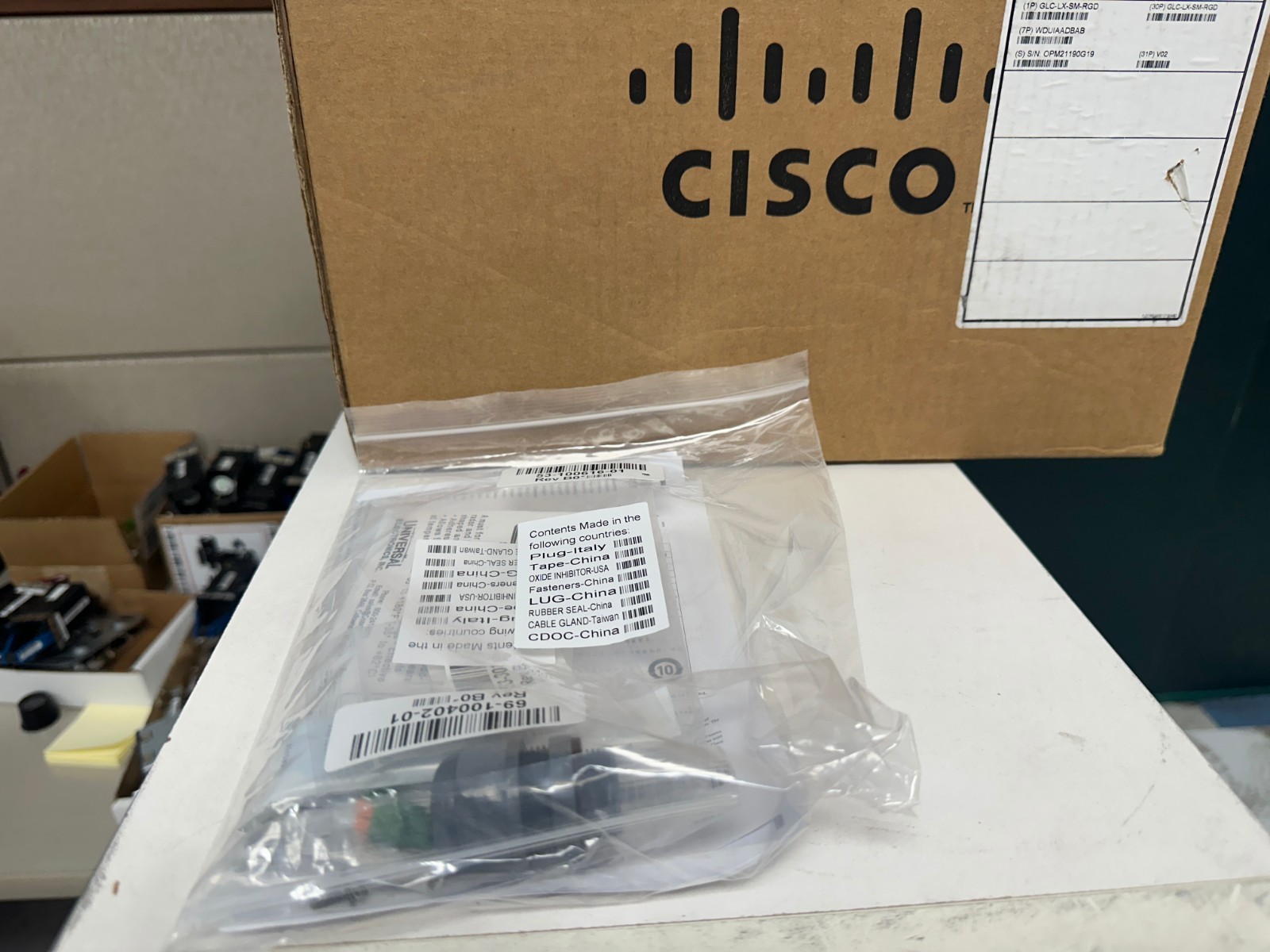 AIR-AP1562I-B-K9 CISCO 802.11AC OUTDOOR AP, INT ANT MISSING MOUNT