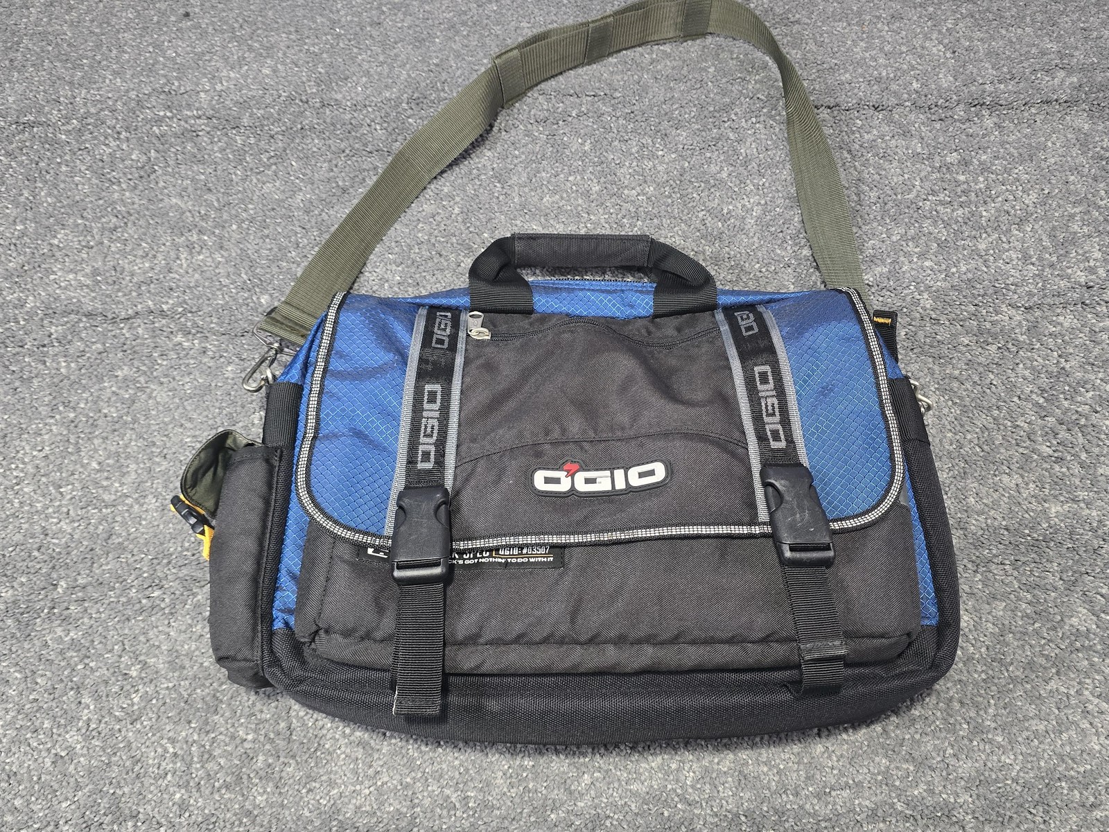 OGIO Tek Spec Shoulder Messenger Bag 15 Inch Black Blue Padded Laptop Case