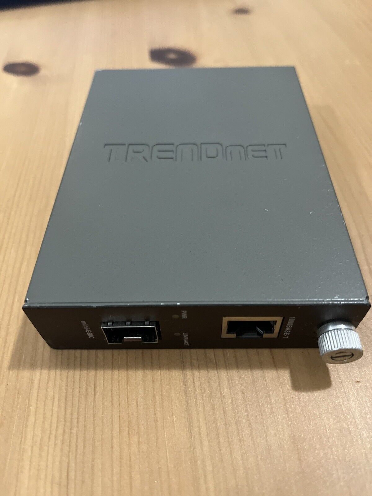 Trendnet Intelligent 1000base-T to SPF Media Converter