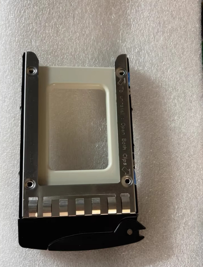 1pcs Supermicro (Gen 3) Tool-Less 2.5" NVMe Drive Tray caddy MCP-220-00167-0B