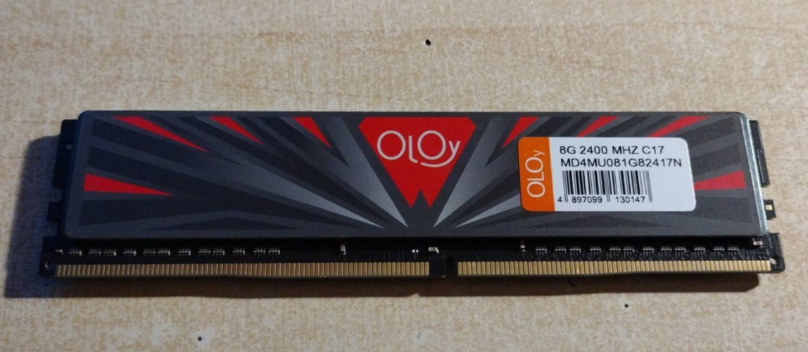 OLOy 8GB DDR4-2400 PC4-19200 CL17 DIMM Desktop RAM md4mu081g82417n