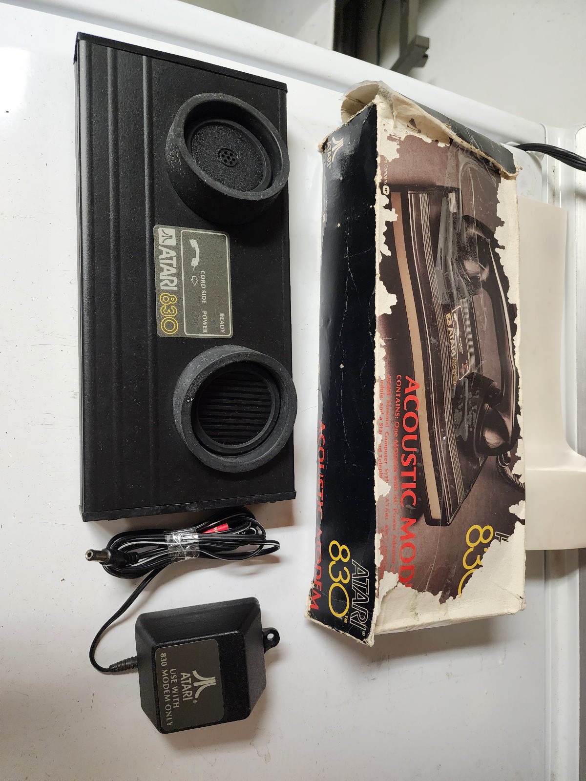 Untested Powers On Atari 830 Acoustic Phone Modem w/ Power Cord & Cable & Box
