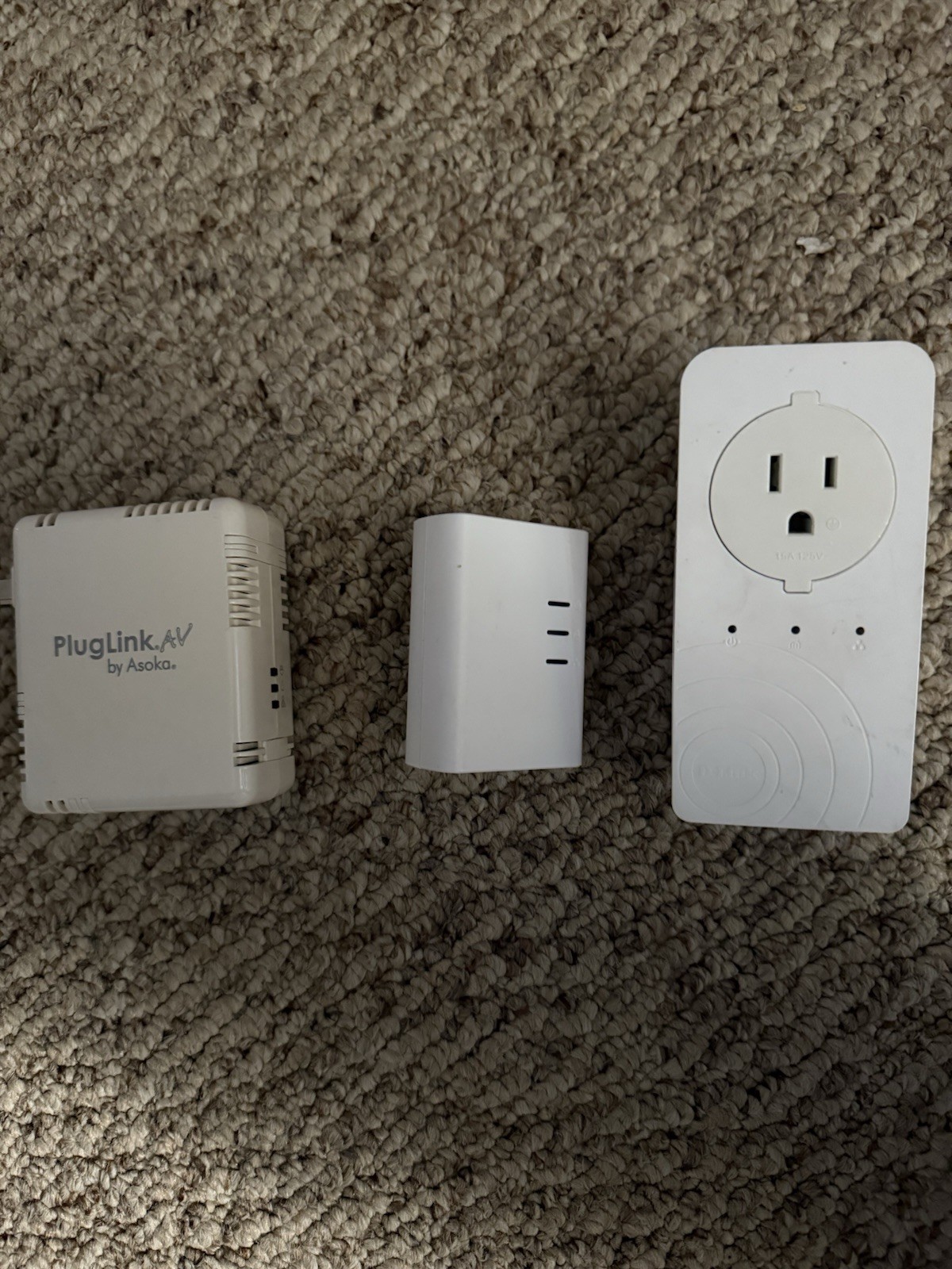 D-Link DHP-P338AV, DHP-308AV Powerline 3 Port Passthrough + Free 3rd Adapter 