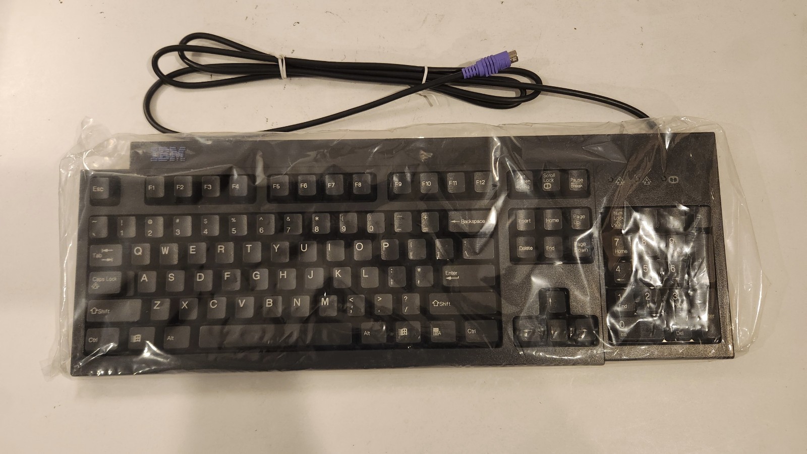 NEW Vintage IBM Black PS/2 Computer Keyboard & Snap On Arm Rest - FRU 37L2551