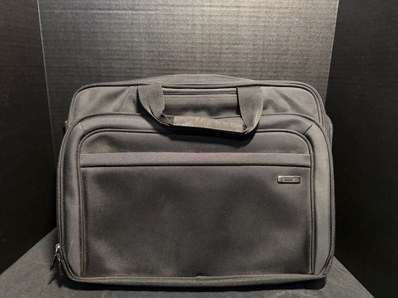 SOLO CheckFast 17-Inch Laptop Portfolio Briefcase Black