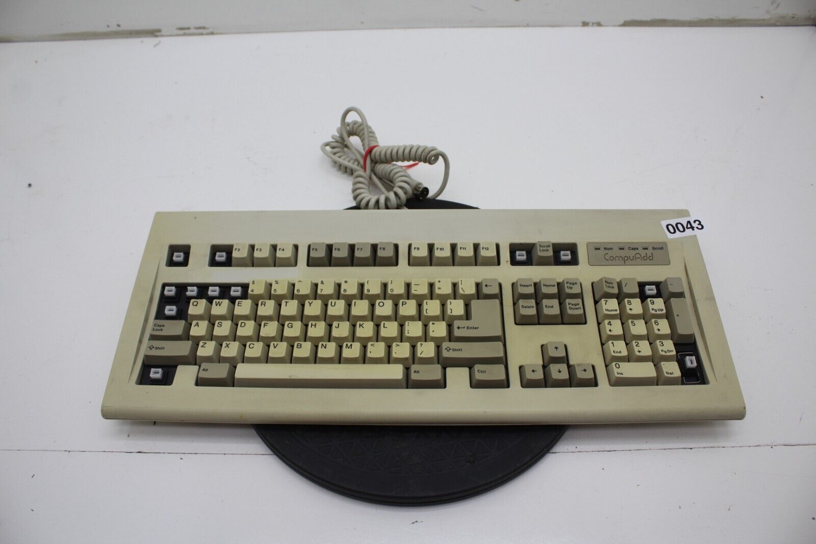Compuadd DIN Keyboard 119240-001 REV. C - Missing key caps