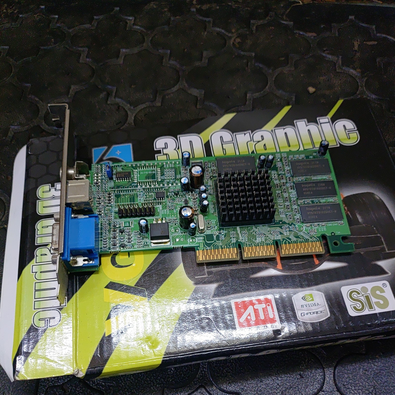 ATI Radeon 7000 64MB Video Card