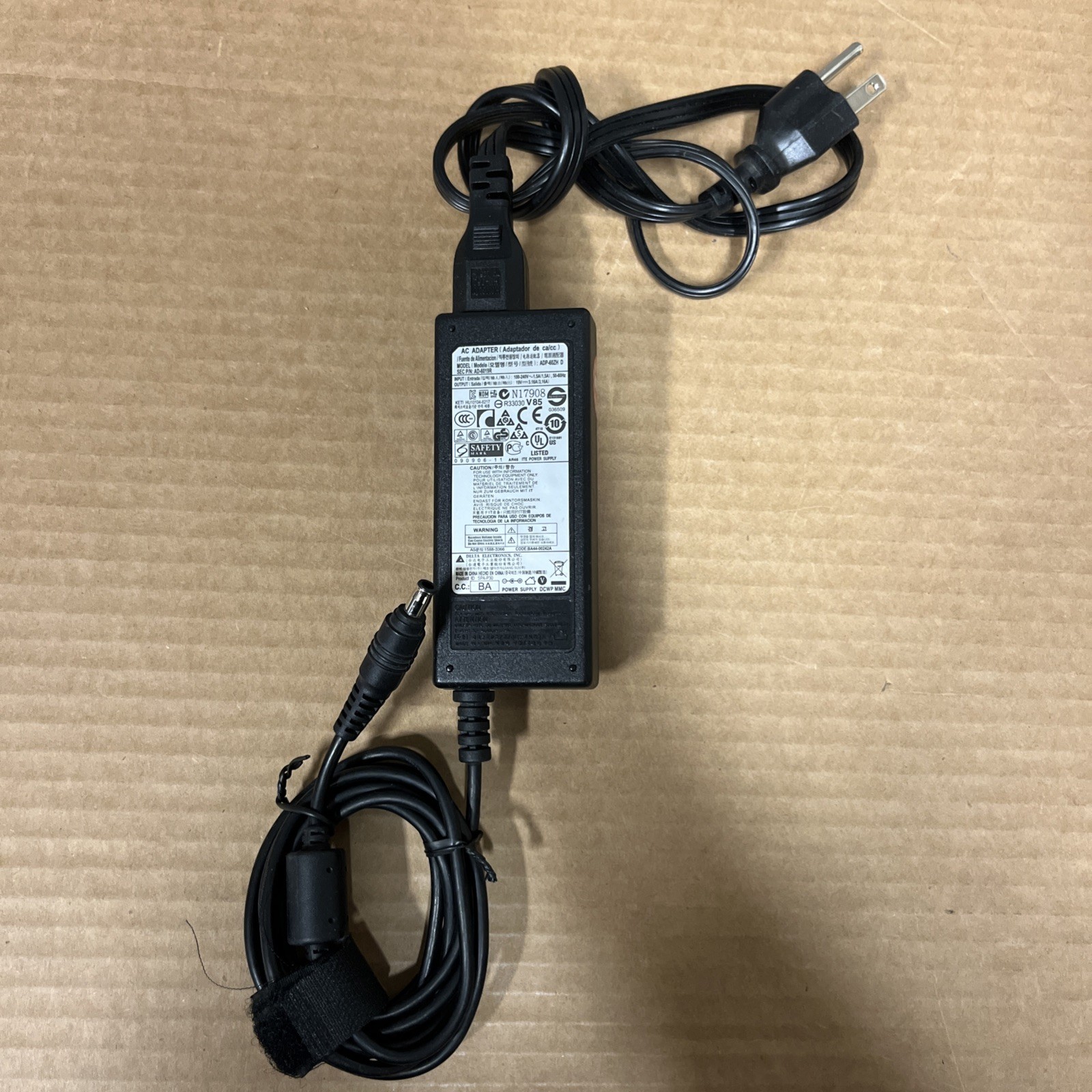 Original Delta 60W AC Power Adapter ADP-60ZH D Charger AD-6019R