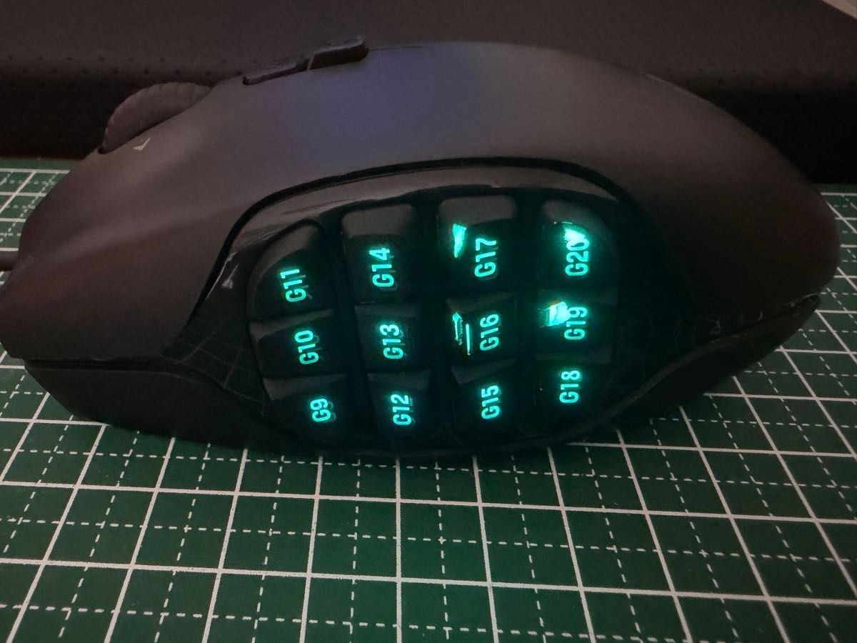 Logitech G600 MMO Gaming Mouse 20 Buttons Wired RGB Tested Used Japan