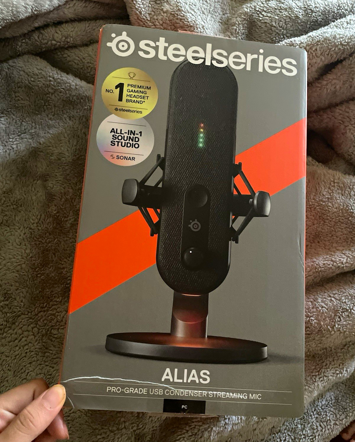 SteelSeries Alias USB-C Cardioid Condenser Mic w/ Mute Switch, RGB, Black