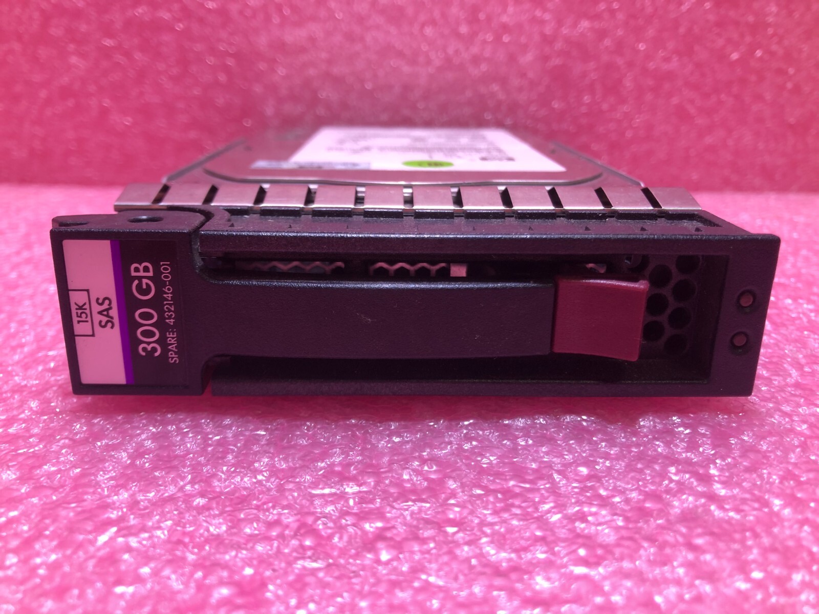 HP 432146-001 300 GB / SAS / 15,000 RPM / 3.5In