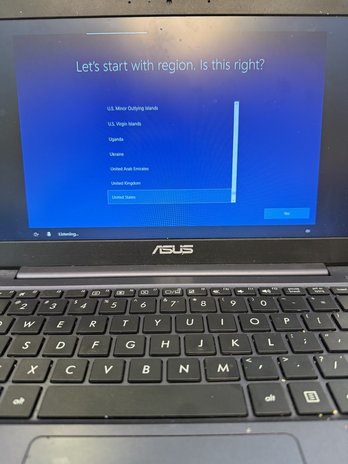 ASUS E203M Laptop Used READ DESCRIPTION