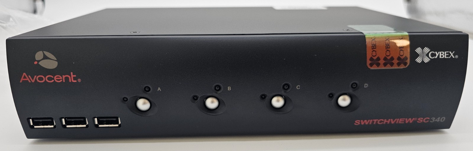 New In The Original Box -  Avocent SC340-001 4-Port KVM Switch (520-871-503)