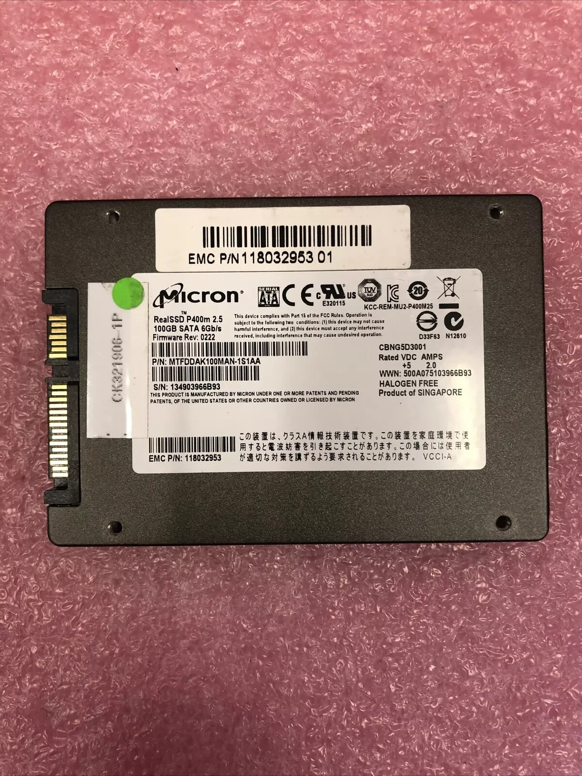 118032953  EMC 100GB SATA 6Gbps 2.5 Inches SSD