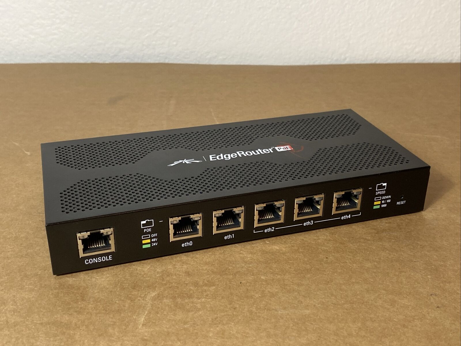 Ubiquiti Networks ERPoe-5 EdgeRouter PoE 5-Port Router - No Power Supply