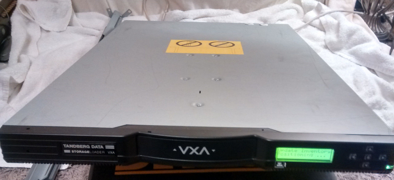 Tandberg Data Storageloader VXA, 99611-VXA, 10 slot, with mounting rails