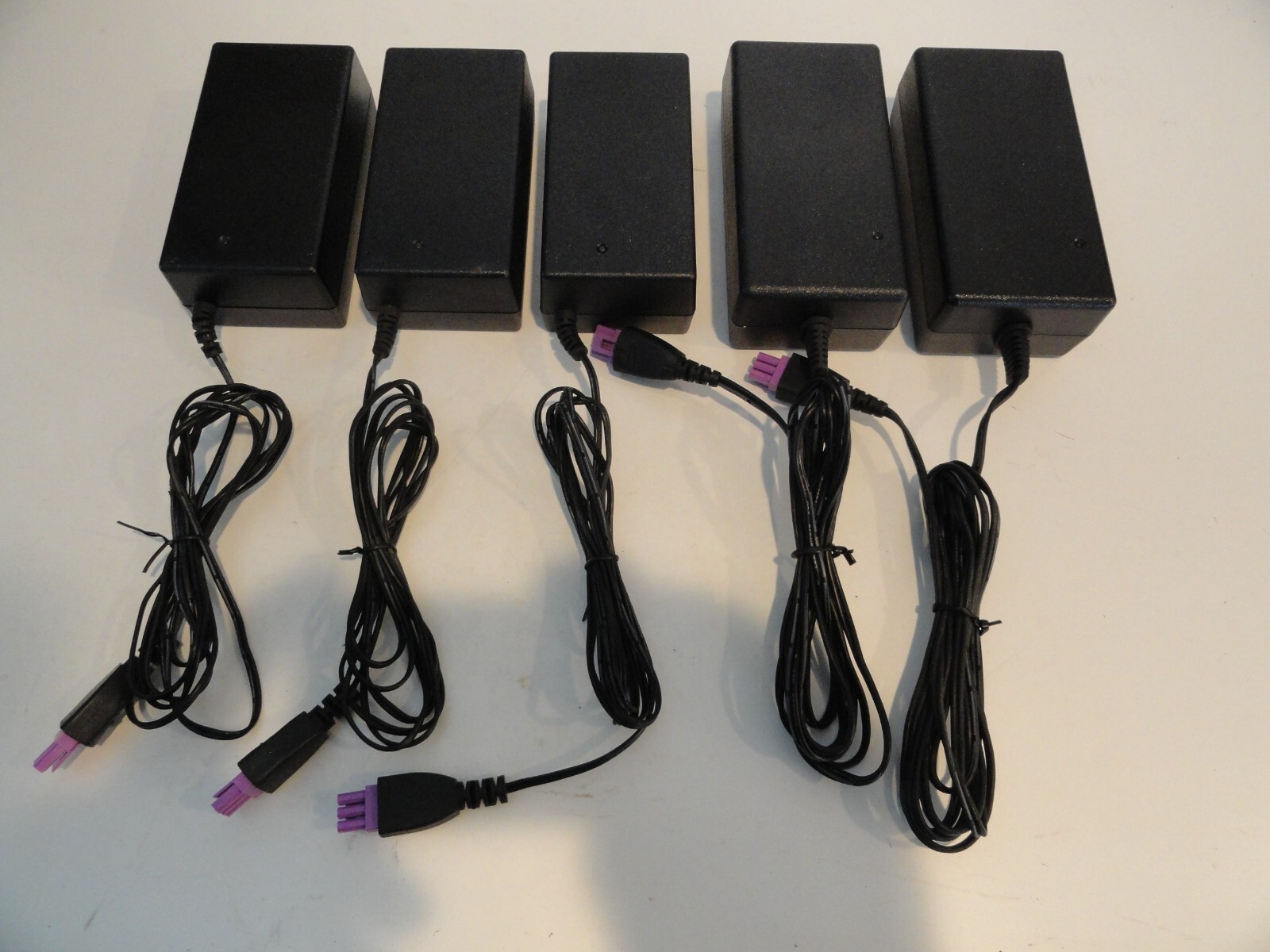 HP 0957-2271 Genuine OEM HP AC Power Adapter 32V 1560mA PURPLE connector TESTED