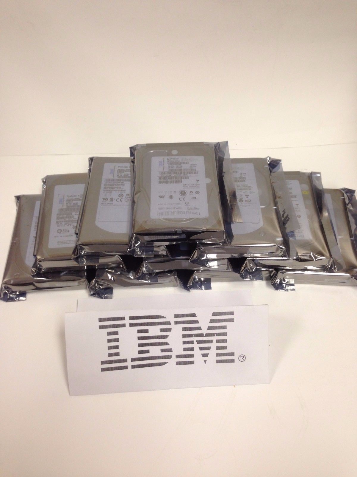 IBM 40K1024 146GB 15K 3.5" SAS HDD – Enterprise-Class Server Hard Drive