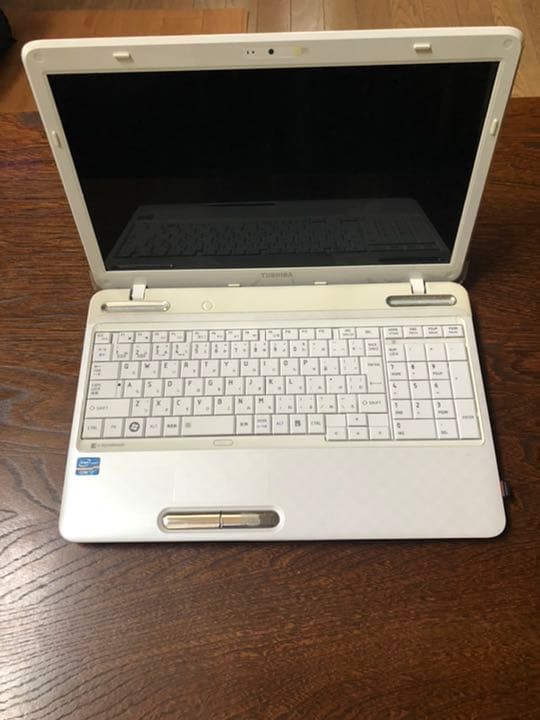 TOSHIBA dynabook T451 PT45157DBFW Core i7 4-Core 1366x768 WXGA Win7 Home Premium