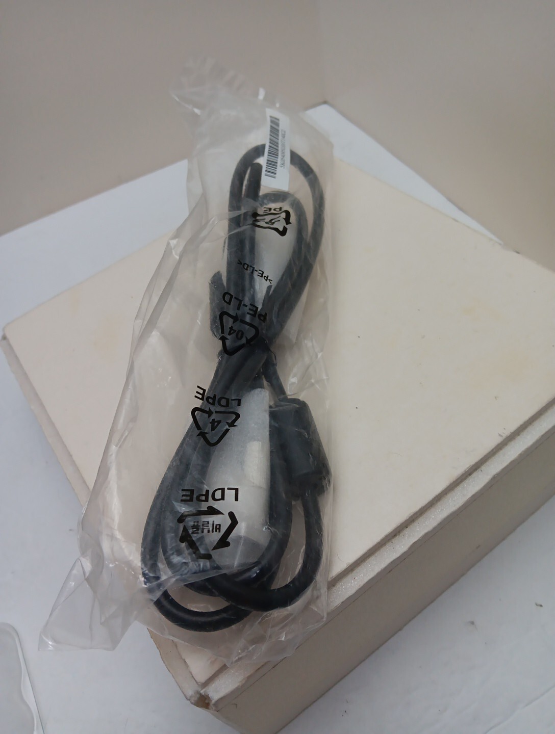 DVI CABLE HOTRON  SINGLE LINK CABLE E246588 AWM STYLE 20276 30V VW-1 #F