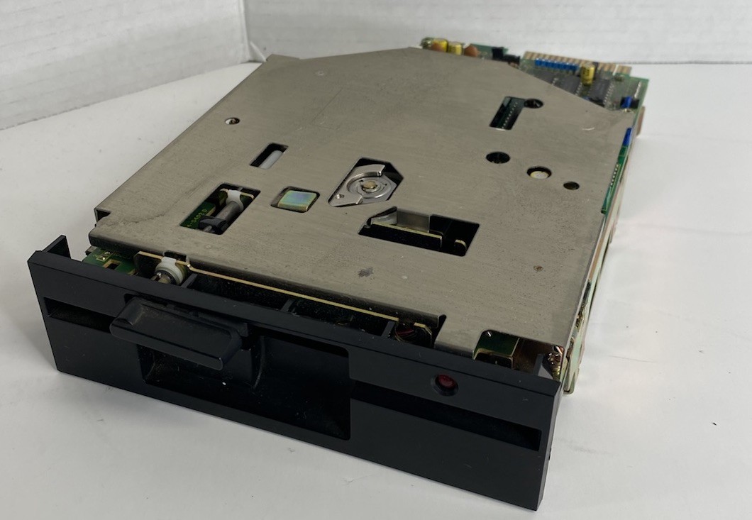 COPAL FUJITSU Limited M2551A 5.25" FLOPPY Disk Drive UNTESTED
