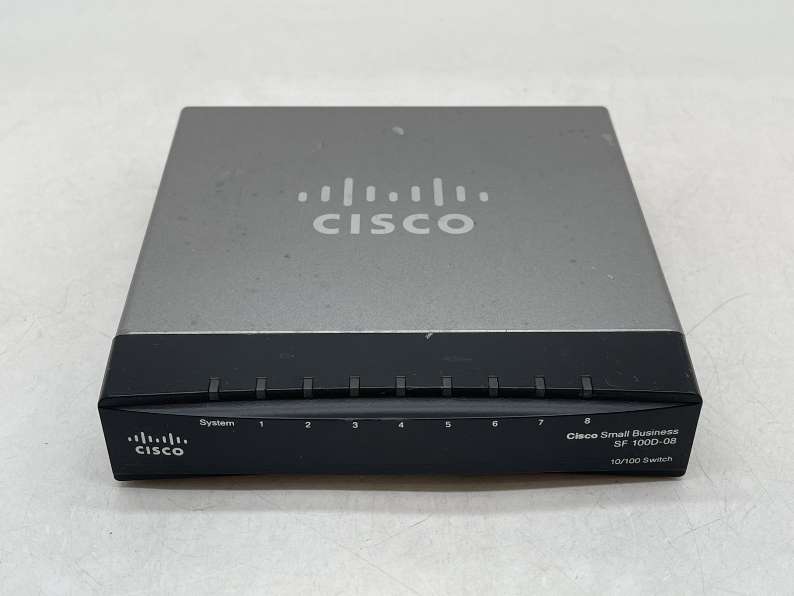 Cisco SF100D-08 Switch SF100D 8 port 10 100 Switch 
