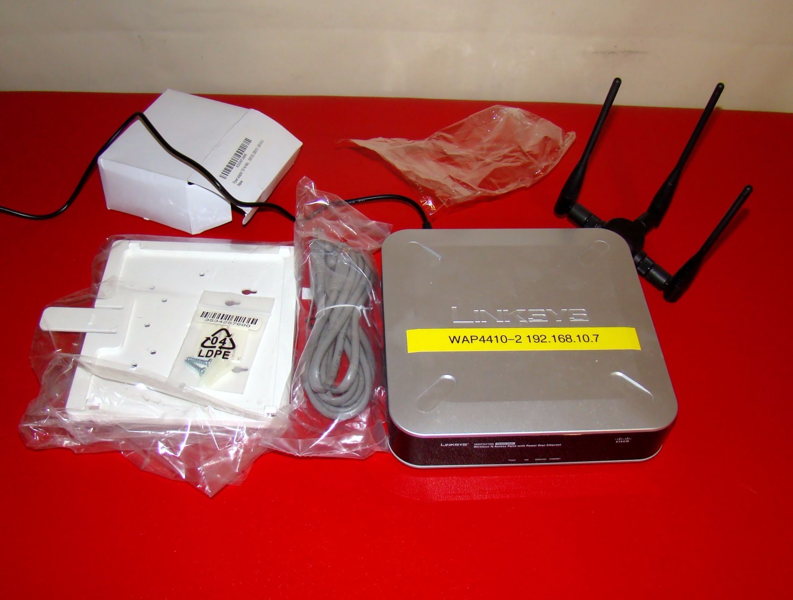 Linksys Cisco Wireless-N Access Point Power Over Ethernet WAP4410N USA PoE/Secty