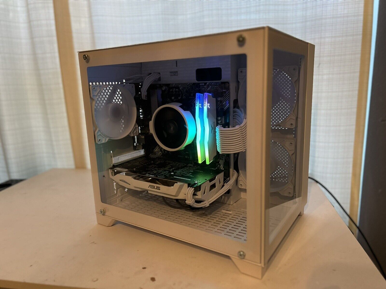 All White gaming Computer