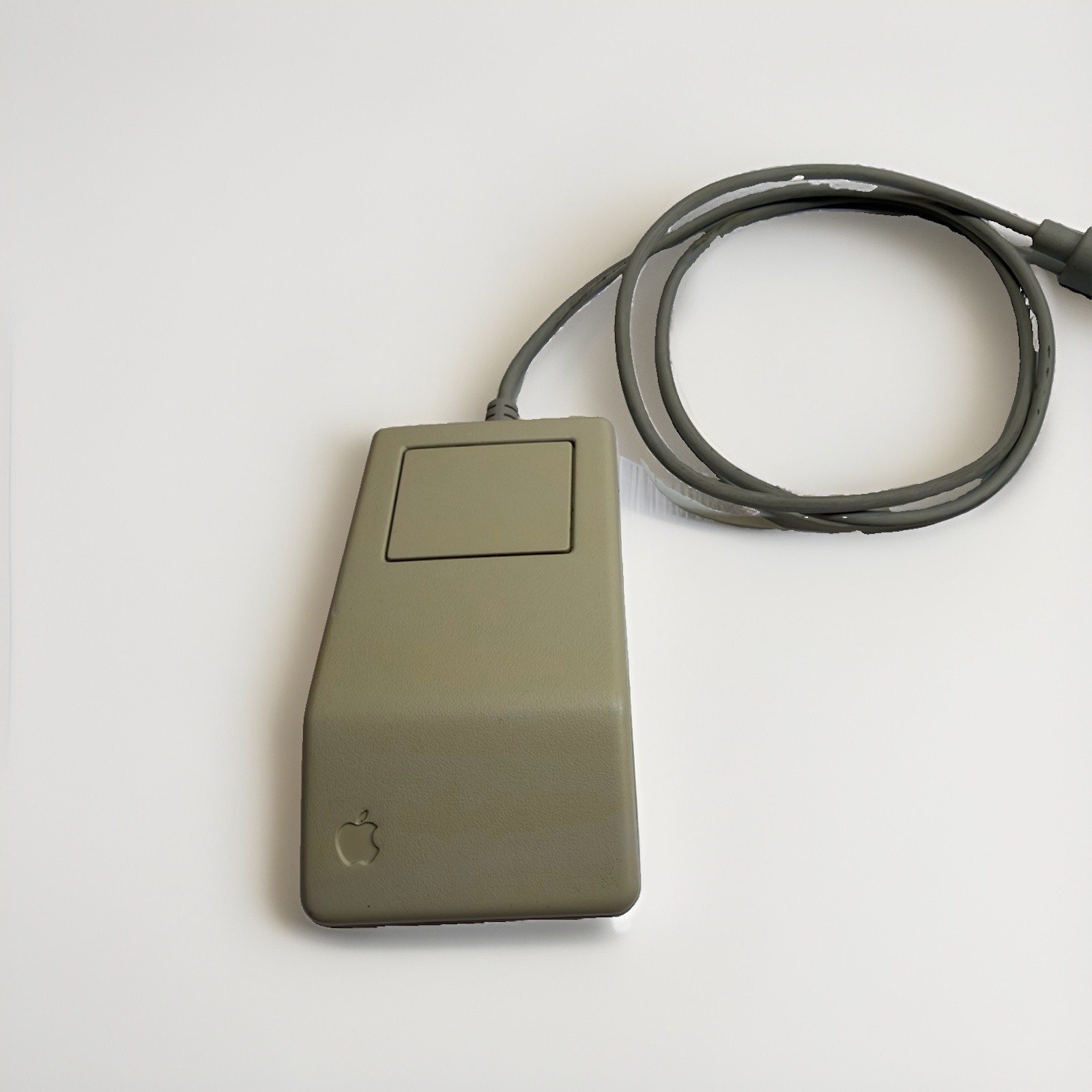 Vintage Apple Desktop Bus Mouse  ADB Macintosh Mac -  1 Button Wired Untested