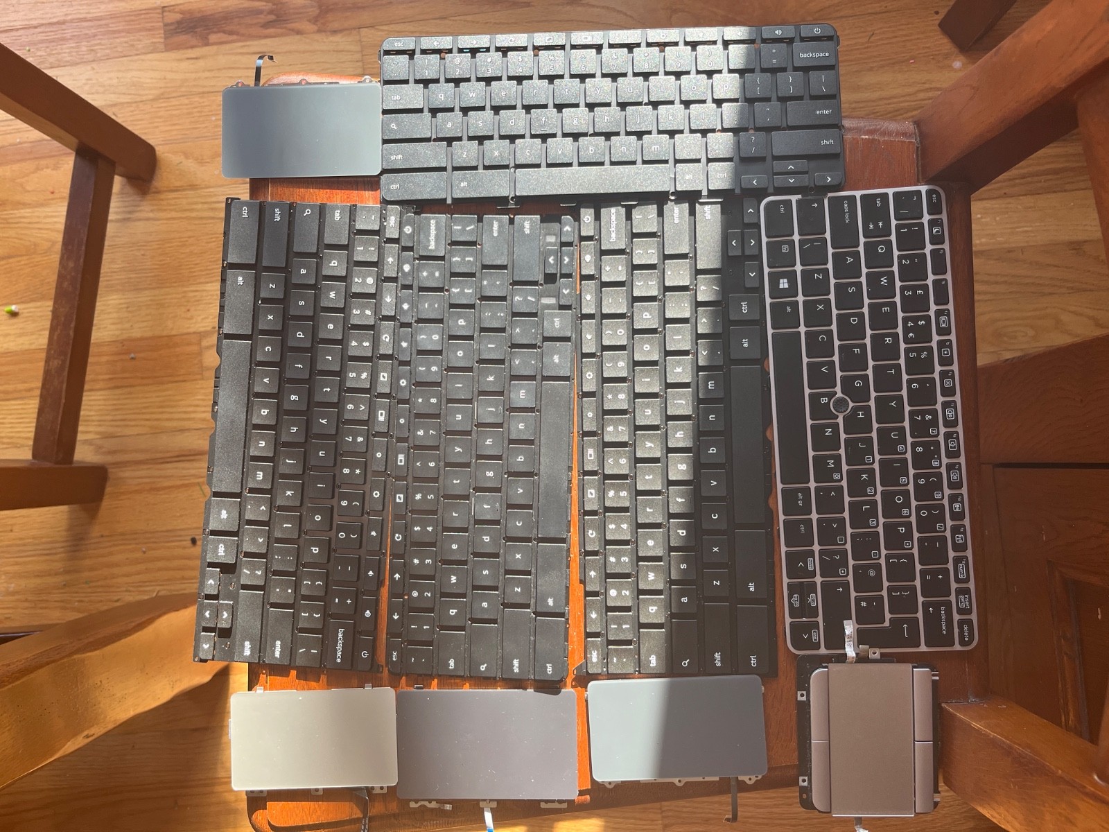 Dell (AG00-BK-US) Touchpad Detachable Keyboard