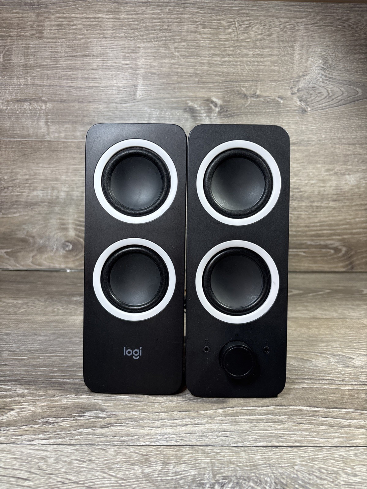 Logitech Z200 Wired Speakers (S-00135) (2-Piece) NO AC Black - 