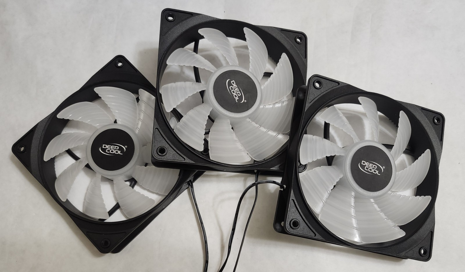 New DeepCool RF120 FS 120mm Case Fans - 3 Pack - Fixed LED - MOLEX power only
