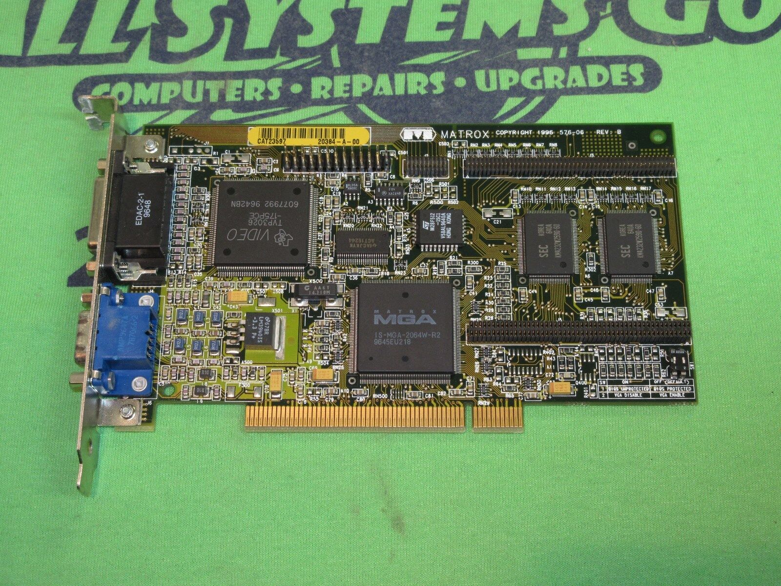 Matrox 576-06 VGA Graphic PCI Video Card REV B - MGA-MIL/2/AS3