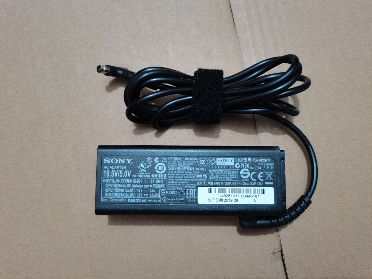 Original USB VGP-AC19V74 19.5V 2A for Sony VAIO Fit 13A SVF13N13CXB AC Adapter