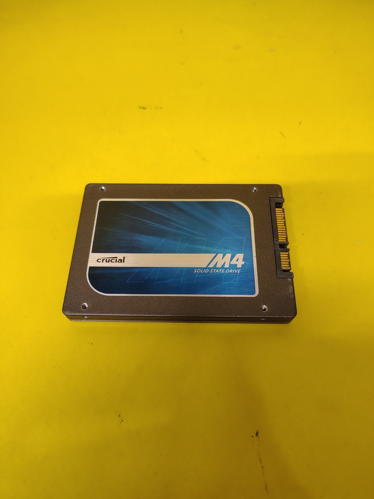 Crucial M4 128GB SSD  2.5" SATA III Solid State Drive Crystal Disk 100% HDD