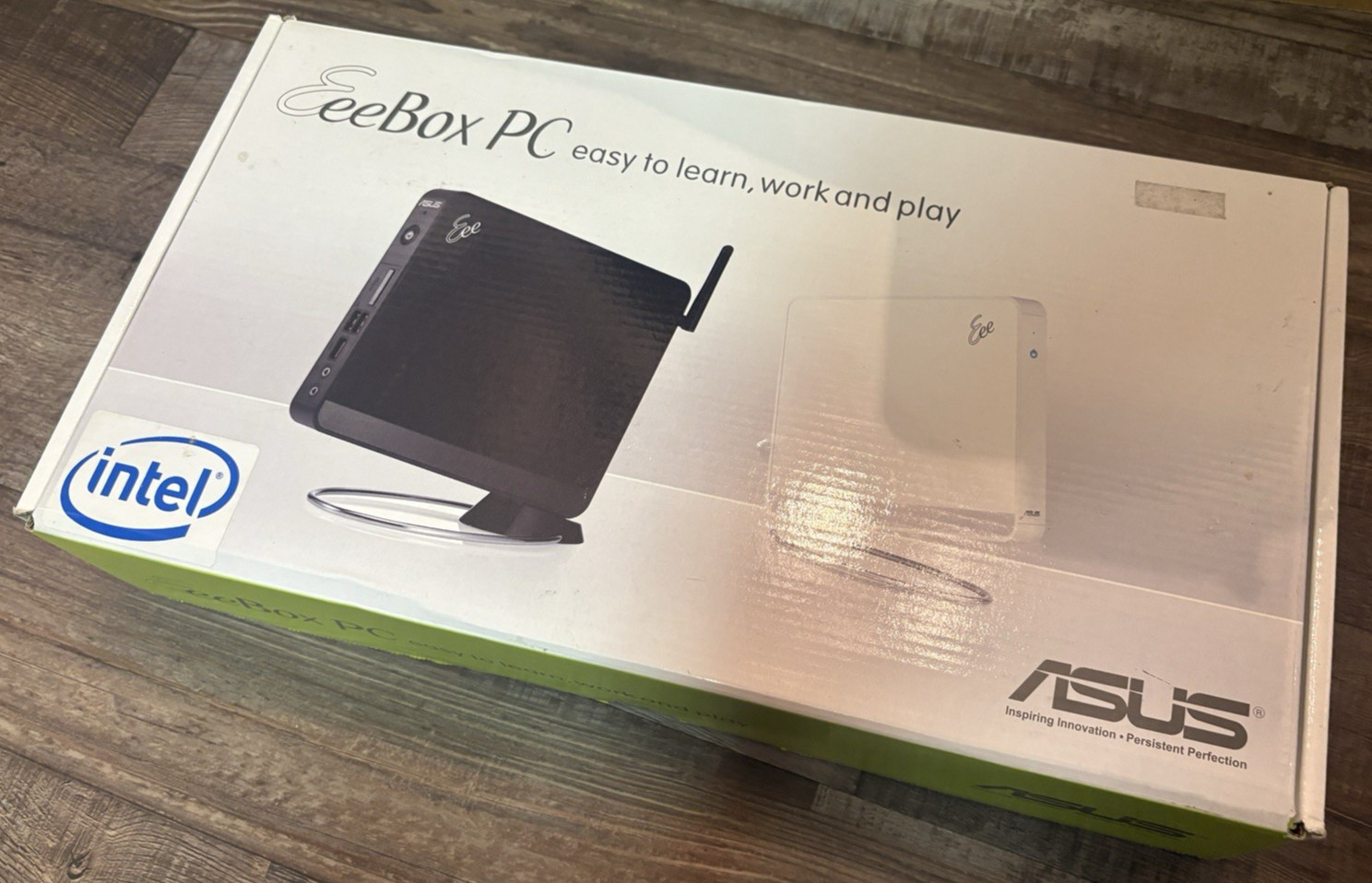 ASUS EeeBox PC EB1007 CIB w/ Keyboard & Mouse