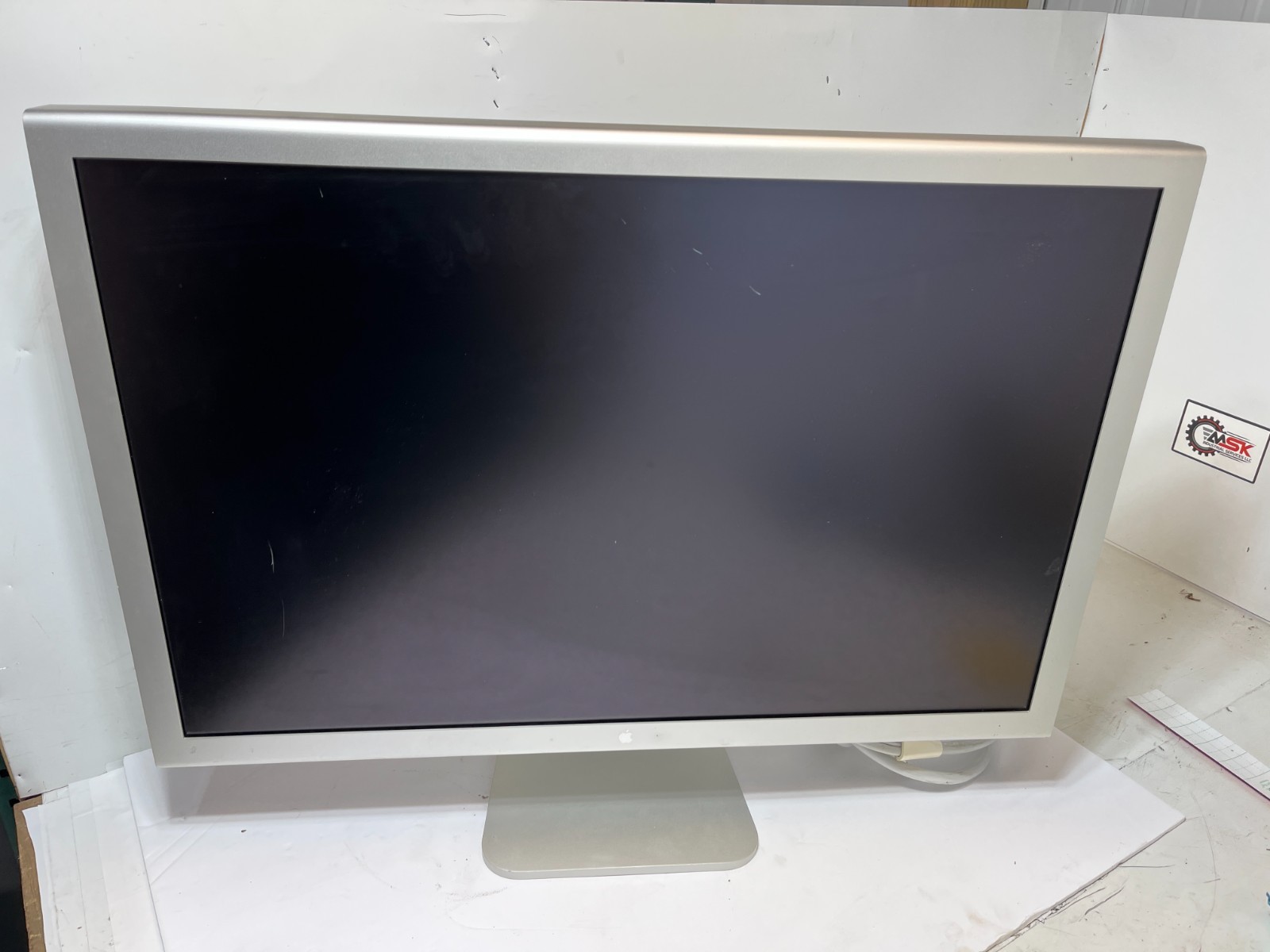 Apple Computer Display Model A1083 30" LCD Monitor 24.5V 6.1A Cinema HD
