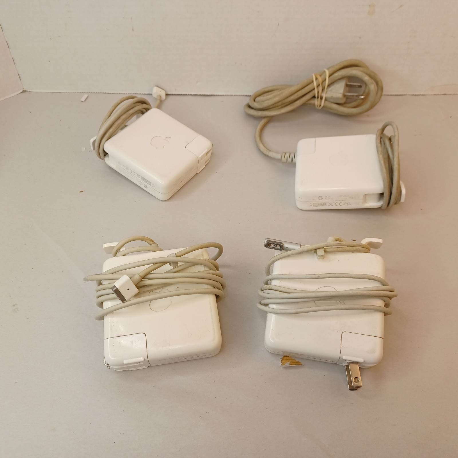 Apple Power Adapters Lot Of 4 Parts Only ONE A1290 And Three A1222 