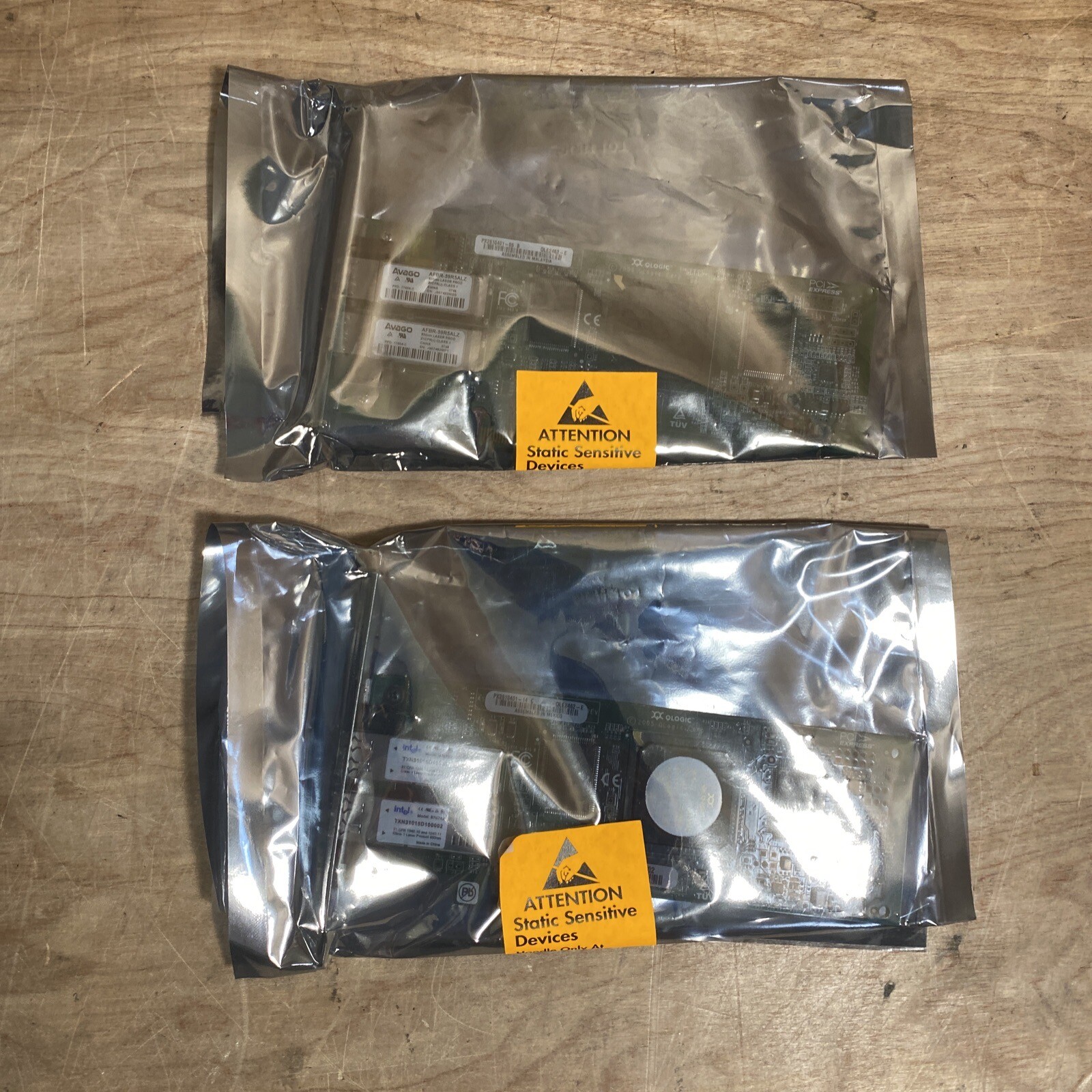 2 LOT OF QLogic QLE2462-E 4GB/s Dual Port PCI Express Channel Host Bus Adapt