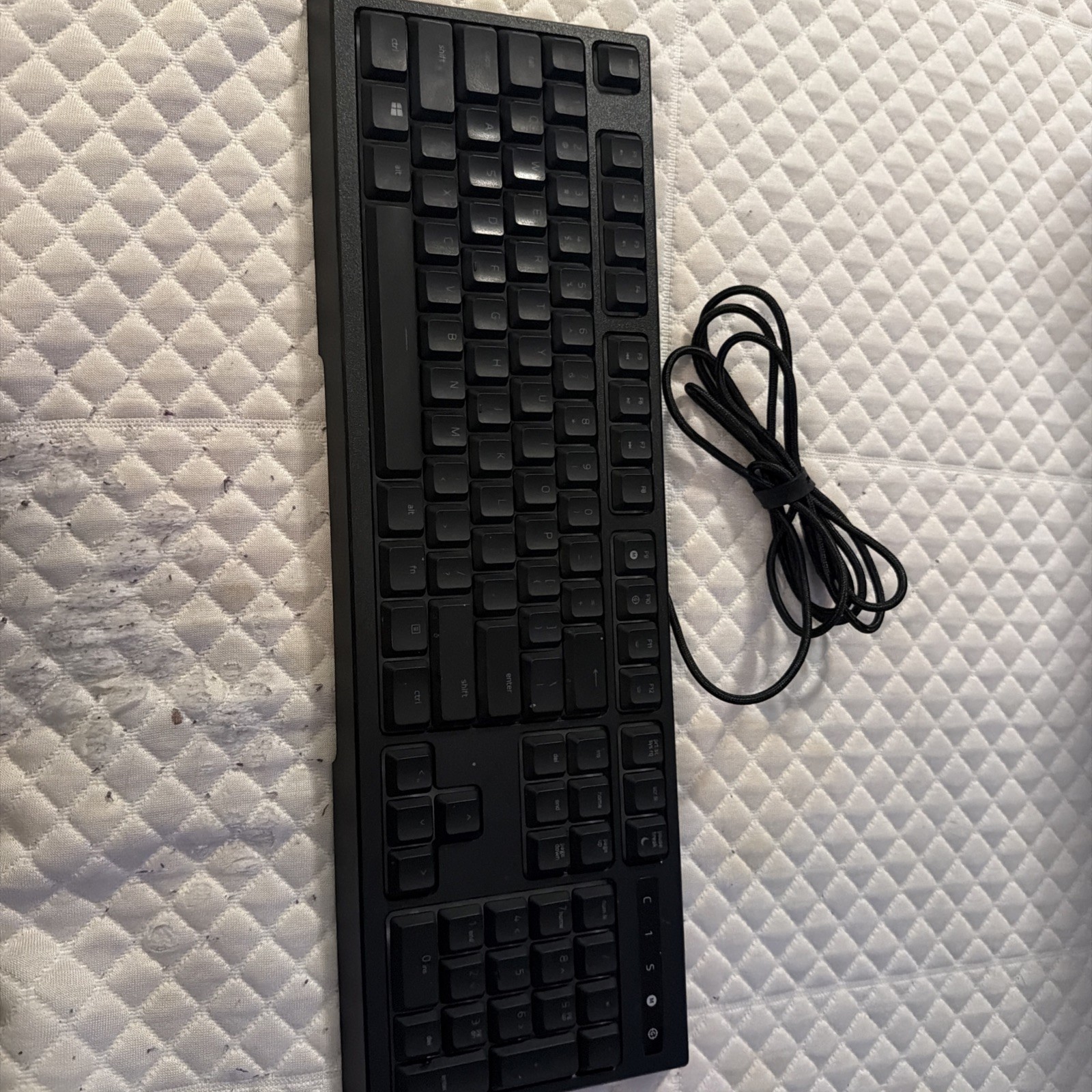 Razor RZ03-0204 Ornata Chroma Gaming Keyboard Black Cord Tested Working