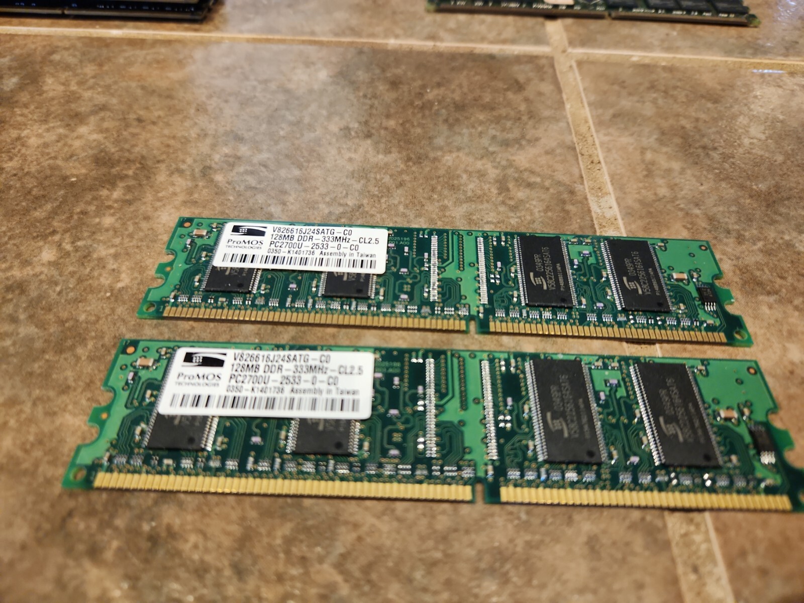 ProMOS V826616J24SATG-C0 PC2700U-3033-0-A0 256MB (2X128MB) Memory RAM