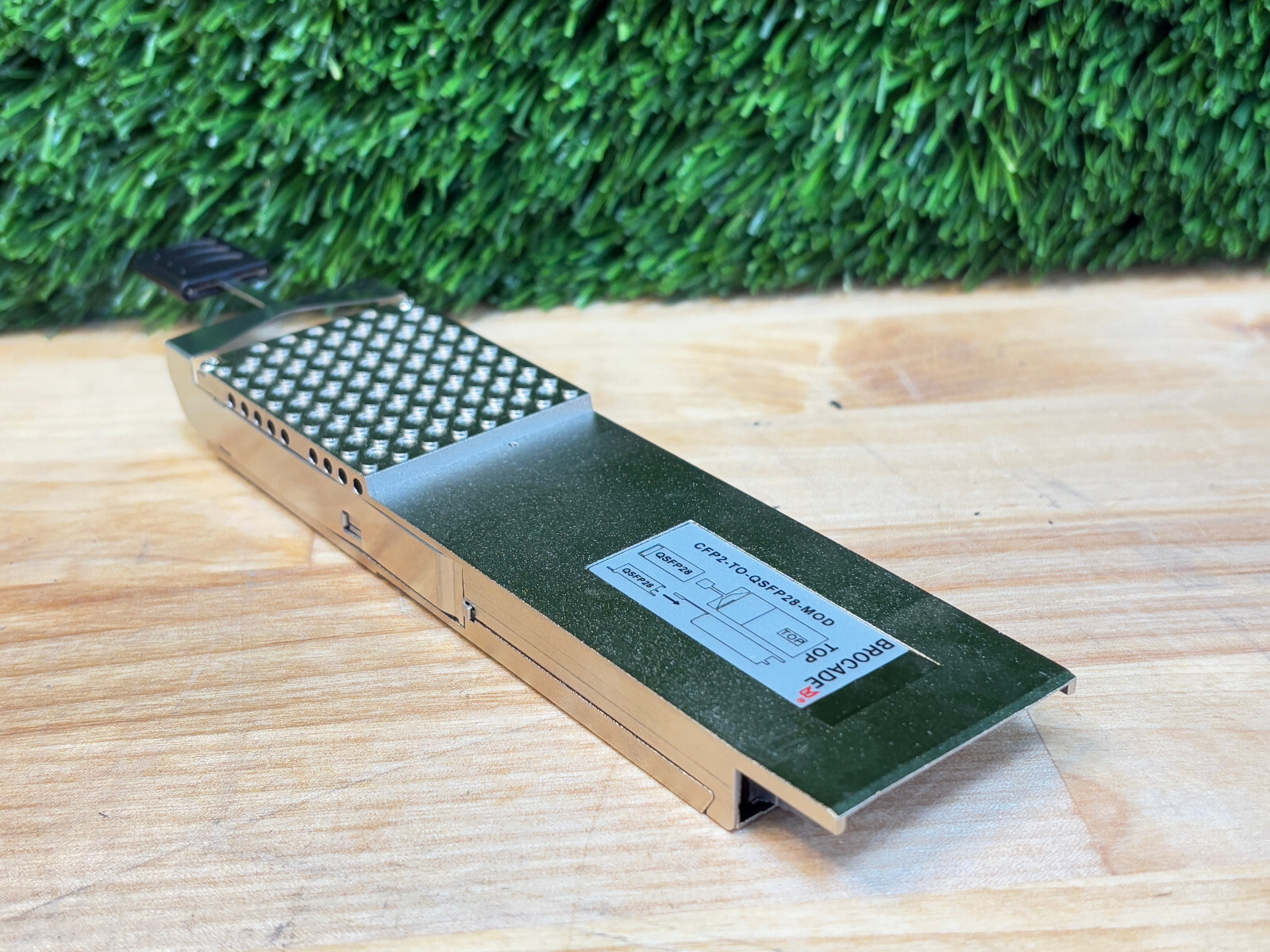USED  BROCADE CFP2TOQSFP28MOD  100GBE CFP2 to QSFP28 Adaptor Module G2U